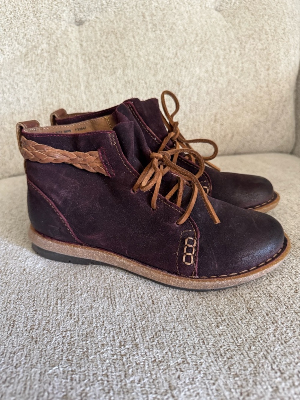 Born Temple leather ankle boots braided accent 6.5